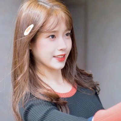 9顶假发的女孩